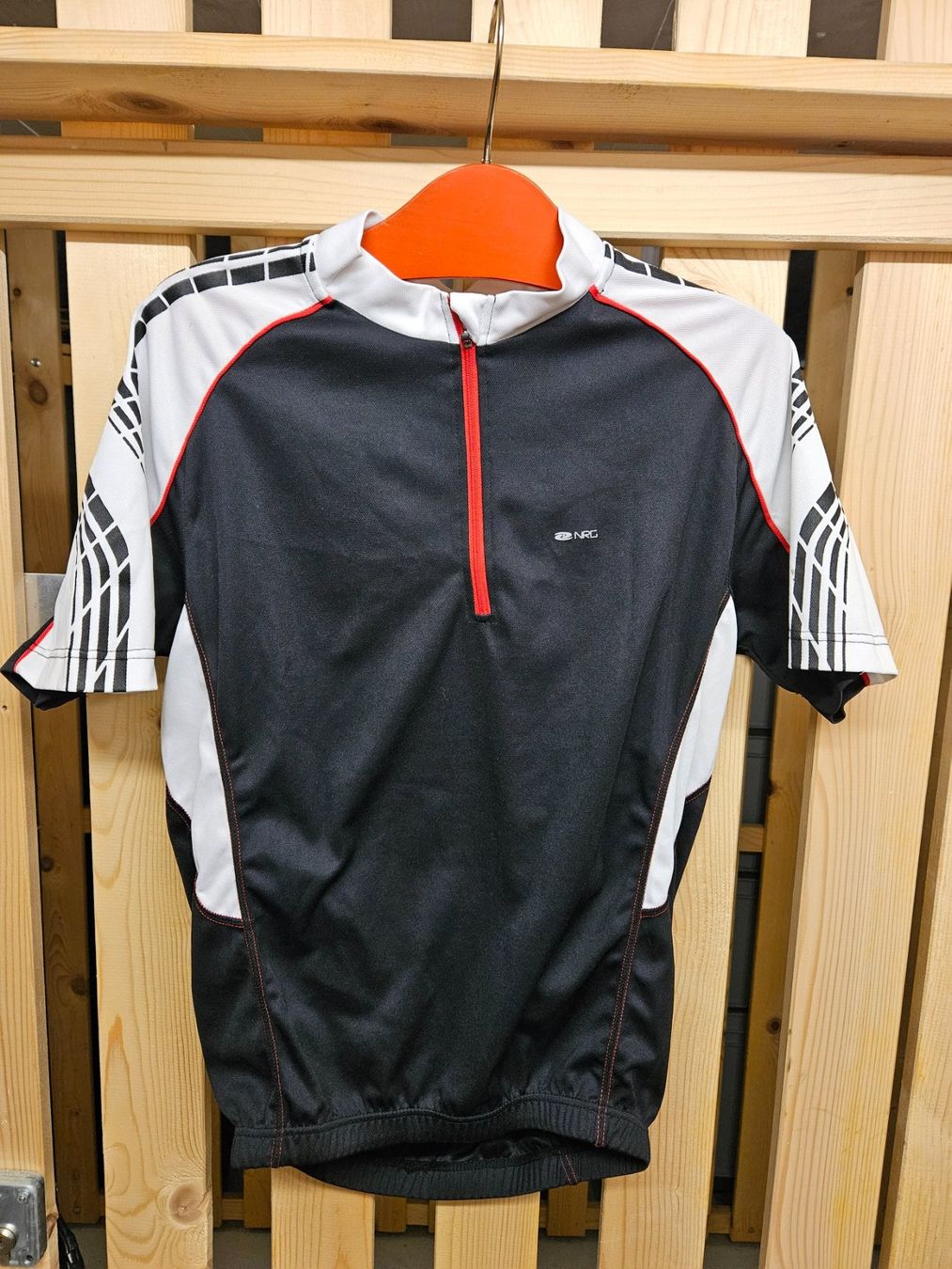 Trainer, Turnhosen & -trikots: Radtrikot set – Gebraucht aus Chur von Einszweidreiviermein