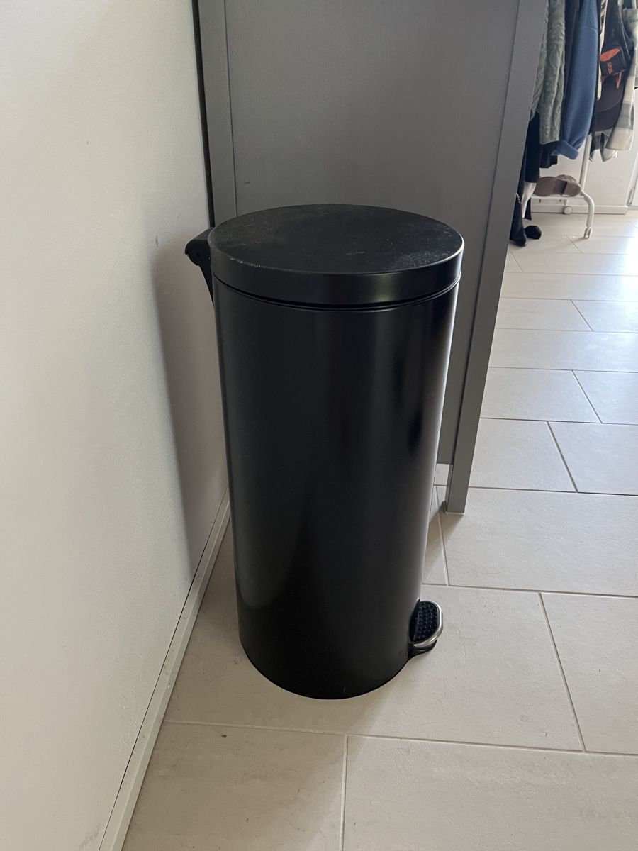 Poubelles: Mülleimer – D'occasion à Winterthur par alessandra00 1