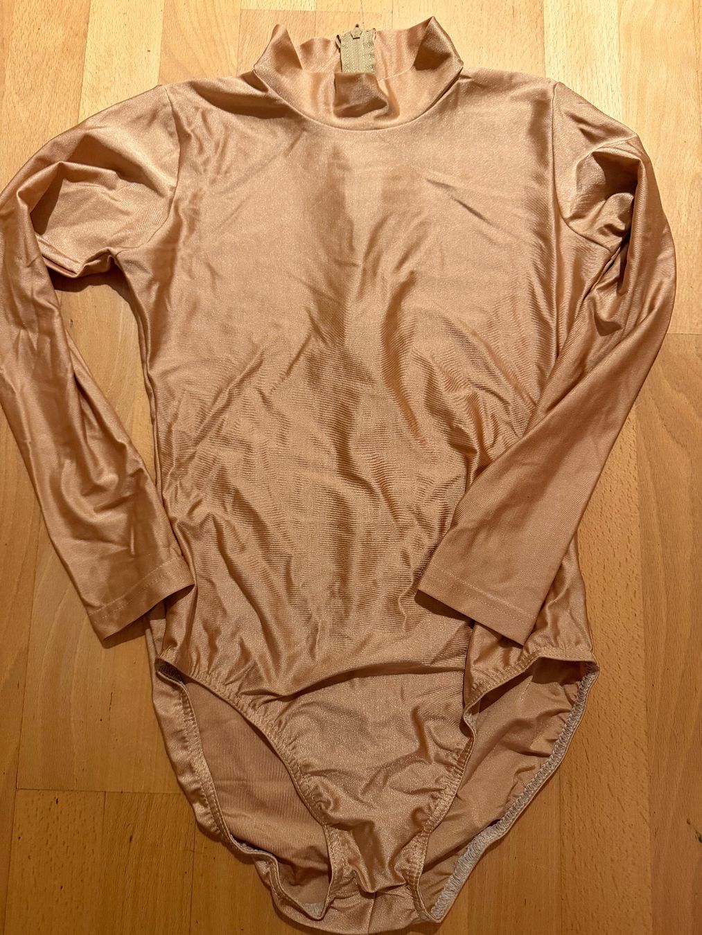 Top: Body bronze Gr. M elastisch wie neu – Nuovo (secondo la descrizione) da kloten venduto da domireto