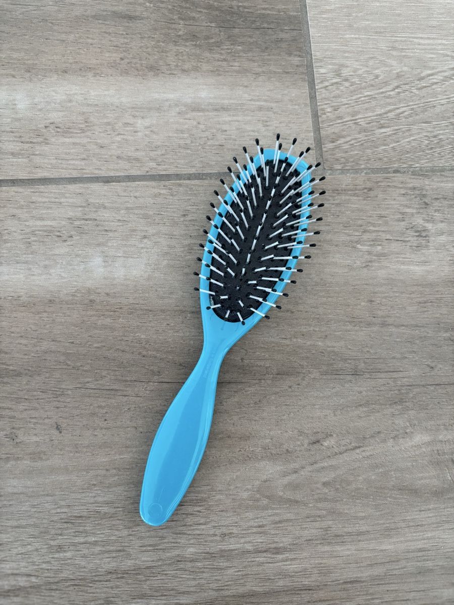 Altro per la cura dei capelli: Haarbürste – Usato da Dübendorf venduto da And_dn5x