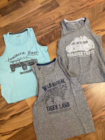 3 ärmellose Knaben T-Shirts Grösse 114