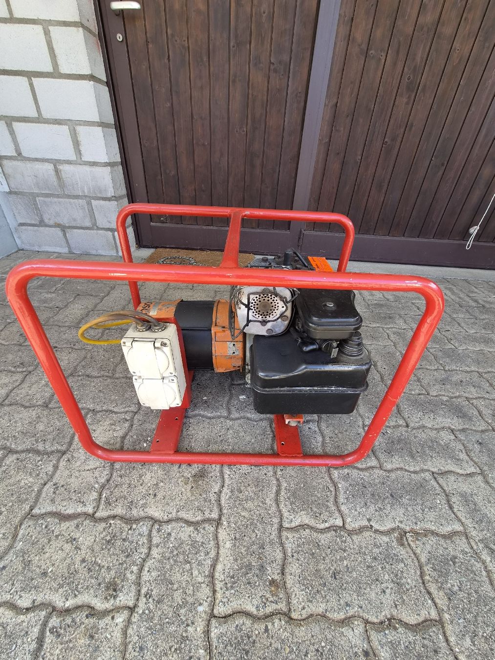 Bosch Stromgeneratoren: Notstromagregat Generator – Gebraucht aus Matten b. Interlaken von Gea 1