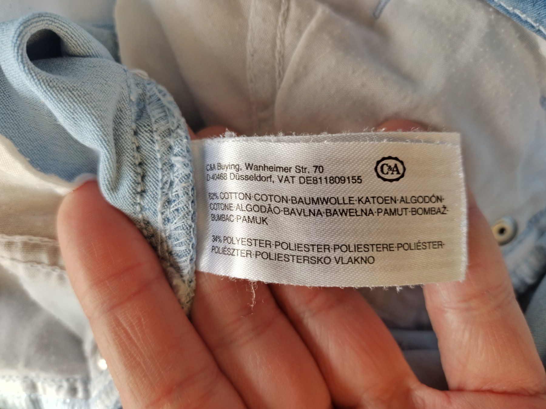 C&A Hosen: Neuwertige Capri-Jeans im hellblauen Farbton von C&A Gr. 140 – Neu (gemäss Beschreibung) aus Densbüren von TutaLarsen 4