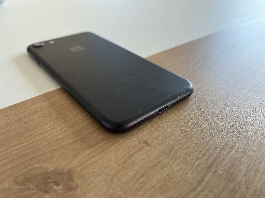 Apple Telefoni cellulari / Smartphones: Apple iPhone 6 (Space grey, 64GB) – Usato da Ascona venduto da smazuchis 2