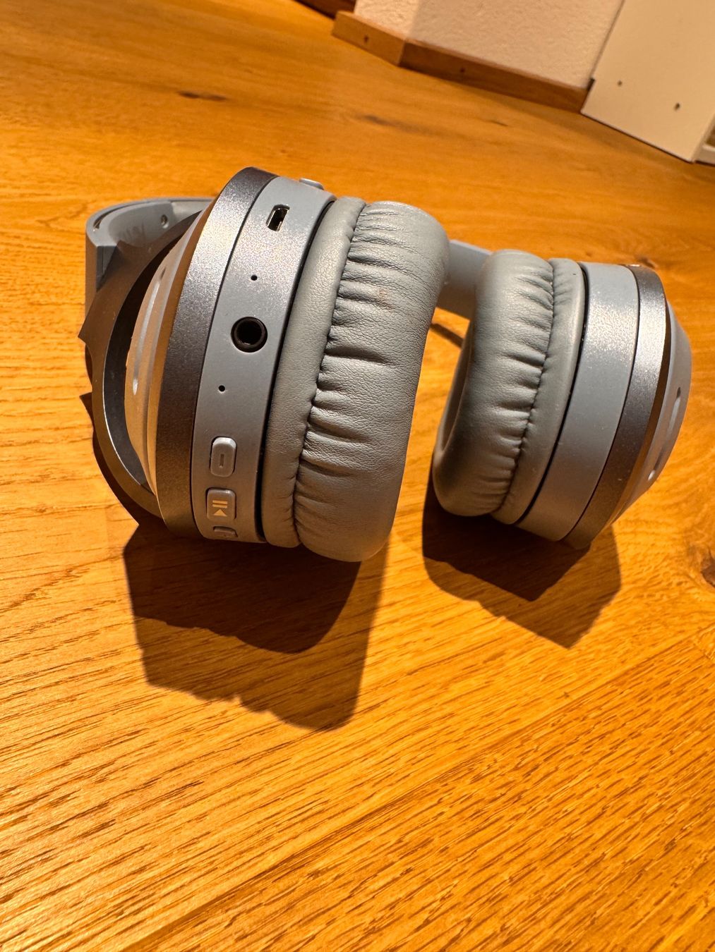 Casques audio: Bluetooth und Kabel Kopfhörer – D'occasion à Zofingen par miwehr 2