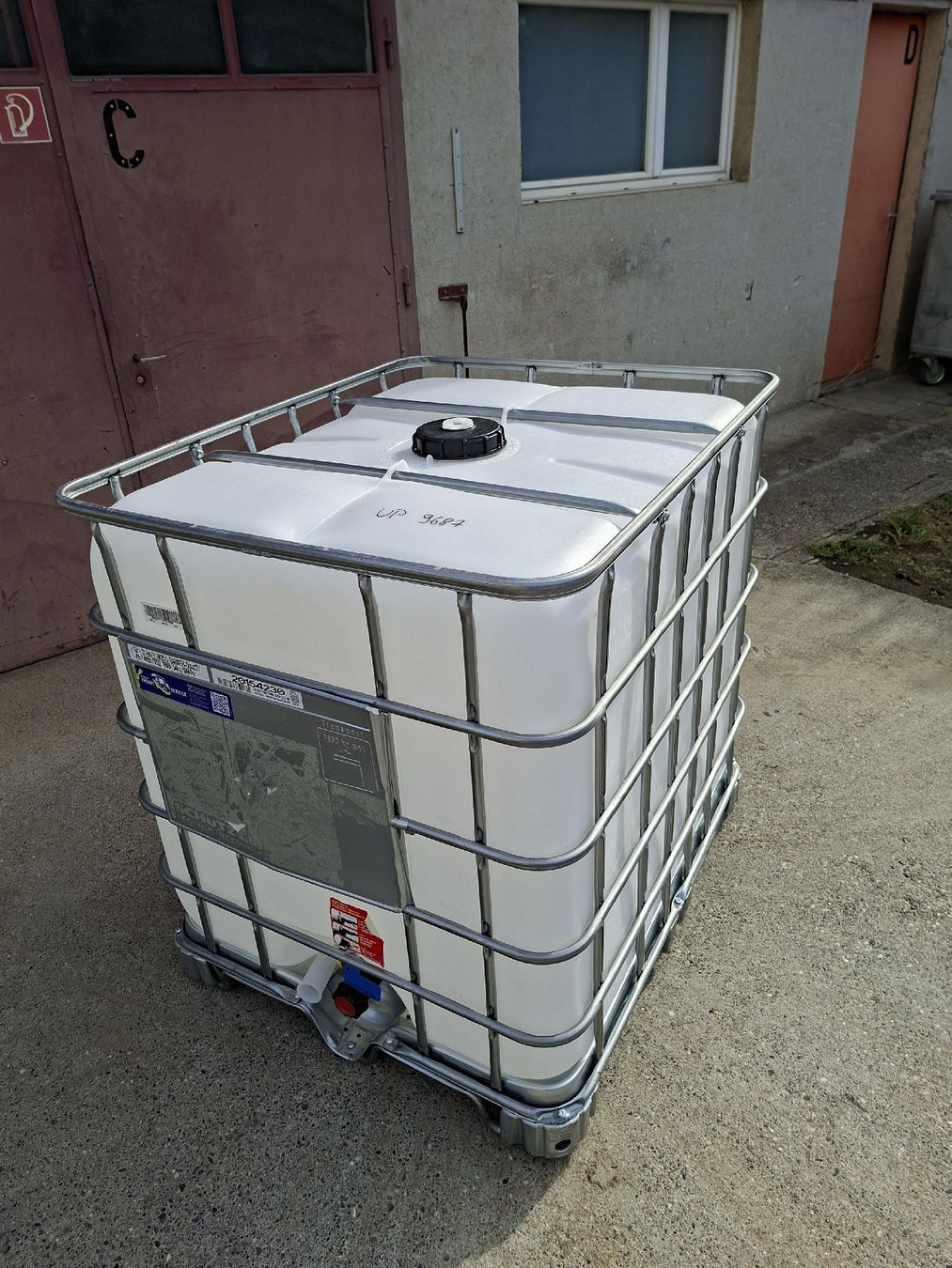 Abreuvoirs & Auges: 1000lt. IBC Wassertank – Neuf (Voir description) à Niederlenz par papa1965