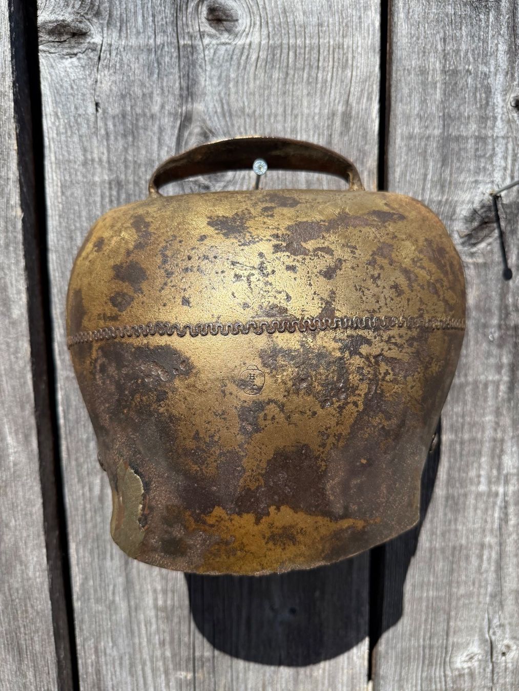 Glocken & Treicheln: Schöne Glocke ohne Riemen – Gebraucht aus Sargans von foxtrading