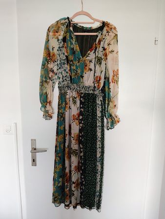 ZARA Kleid, herbstlich, midi Länge