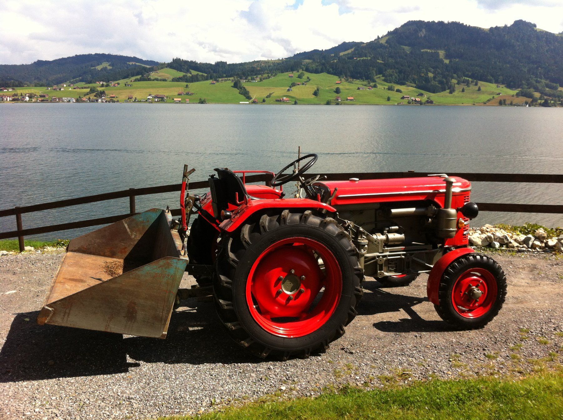 Hürlimann Trattori: Traktor Hürlimann D70 SSP mit Kabine – Usato da Gross venduto da autonauer 1