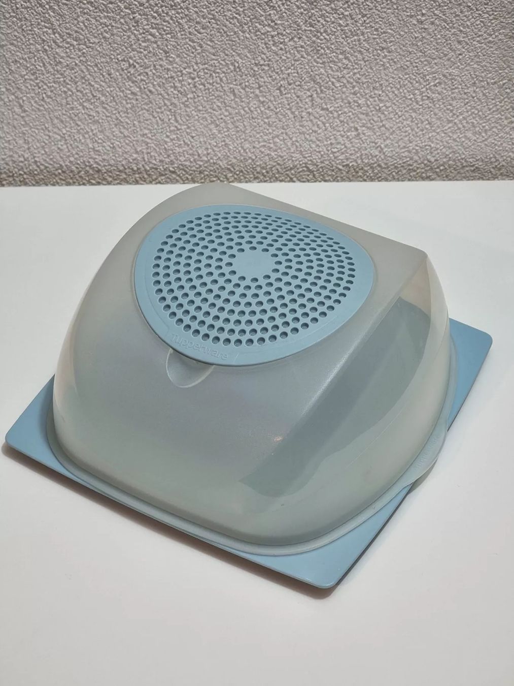 Tupperware Contenitori & Simili: Tupperware Käseglocke ca. 20 cm – Usato da Chur venduto da hungerj