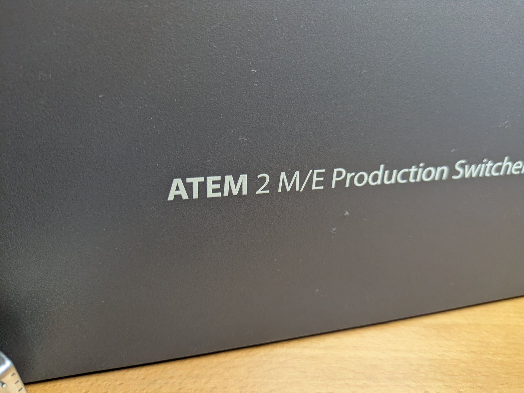 Blackmagic Console di mixaggio: Blackmagic Design ATEM 2 M/E Production Switcher – Usato da Neerach venduto da ciegolink 2