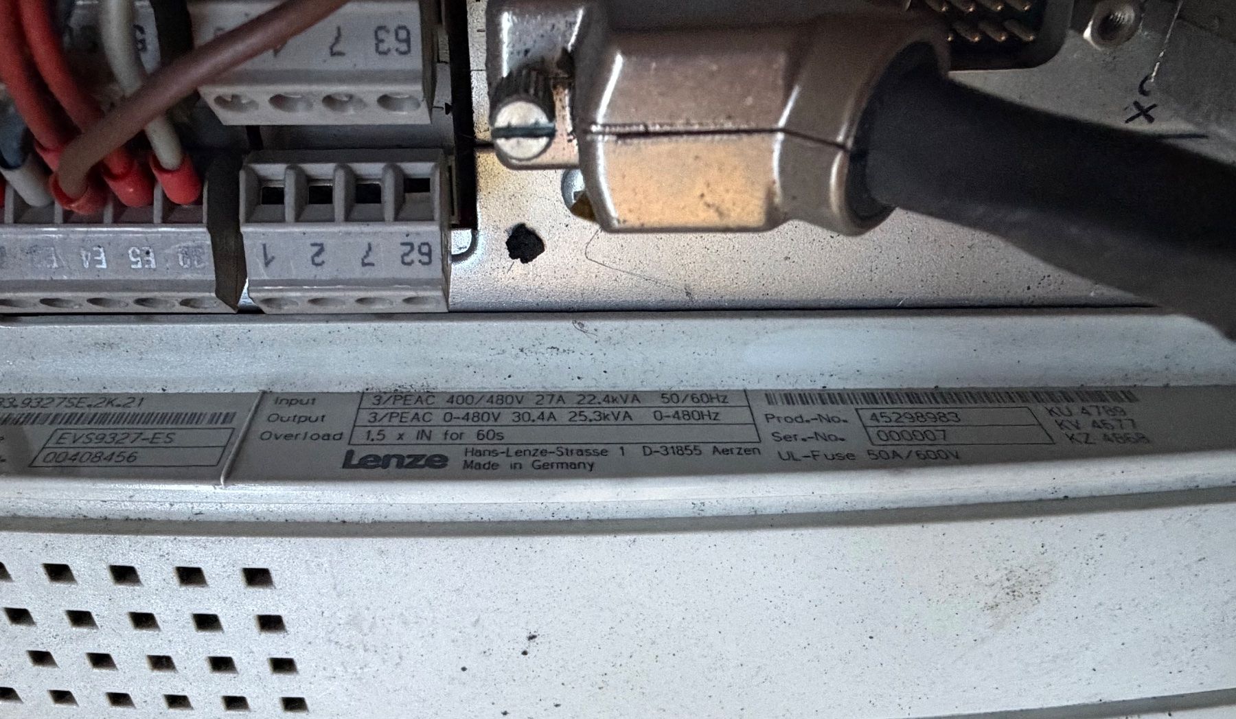 Convertitori: Lenze FU - EVF9327-ES & Netzfilter - EZN3A0110H030 – Usato da Dintikon venduto da Baddaru 2
