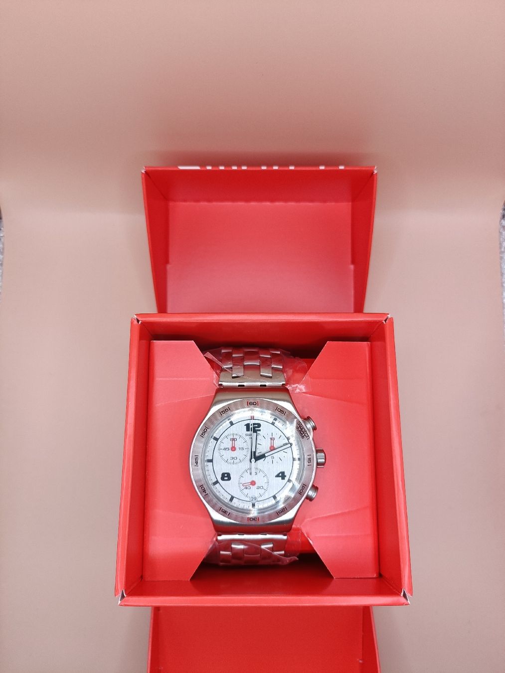 Swatch Montres: Swatch Uhr  – Neuf avec emballage d'origine à Lausen par Best-Deal92 1