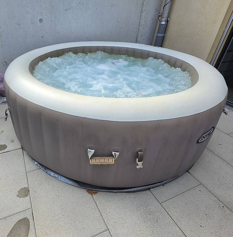 Whirlpool: Intex Purespa Whirpool 

 – Usato da Hindelbank venduto da Ghost_11