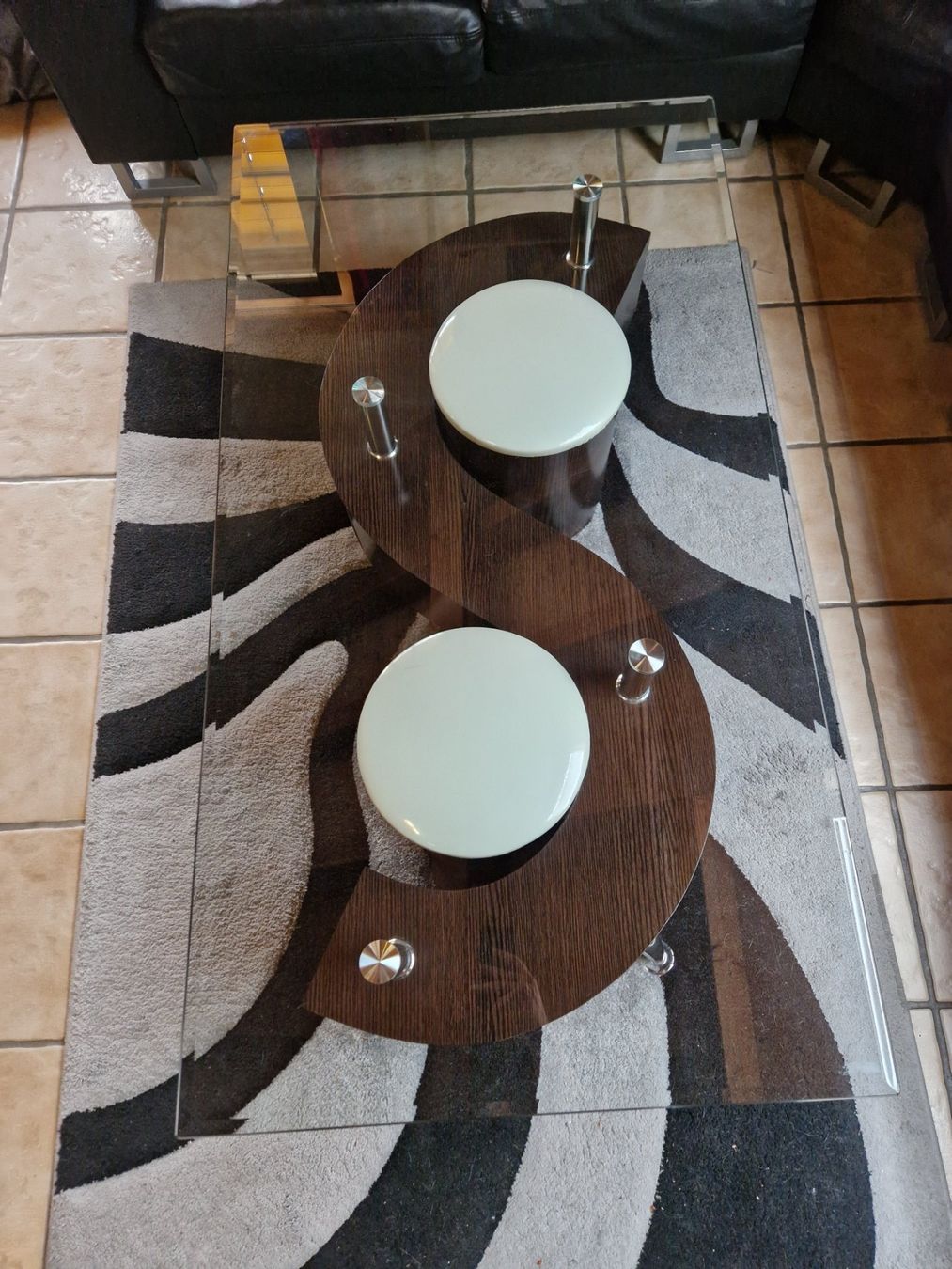 Tables: Design-Couchtisch mit Glasplatte – D'occasion à Weisslingen par Luigi_25 1
