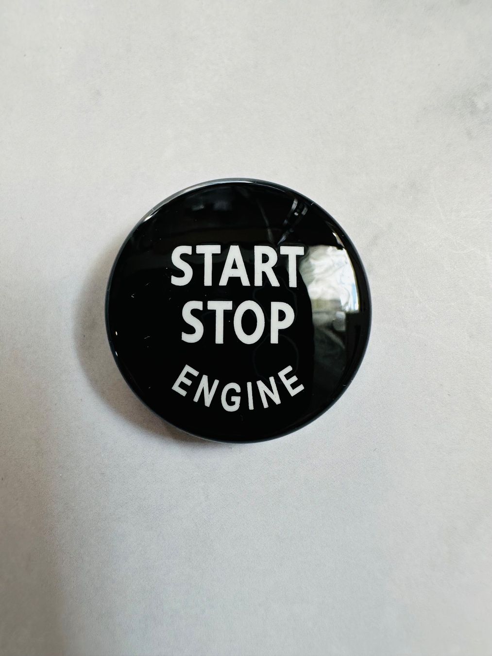 BMW Toutes les pièces auto: BMW Start Knopf E60 E70 E71 E81 E83 E84 E87 E89 E90 E91 E92 – Neuf avec emballage d'origine à Balsthal par D.K.Autoteile11 4