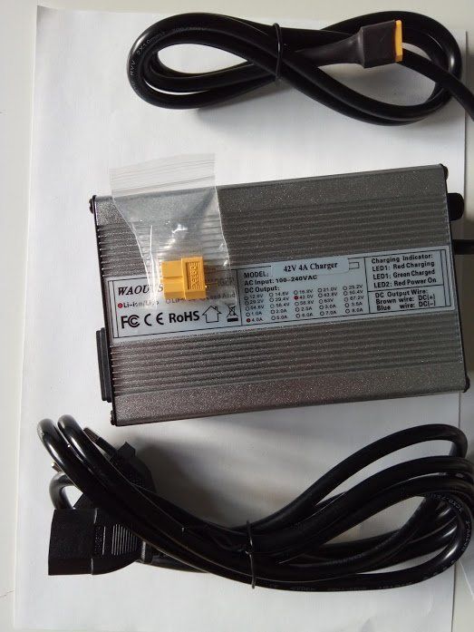 Caricabatterie: 36V electric bicycle battery charger – Nuovo e nell'imballaggio originale da Ermatingen venduto da rik4rdo 1
