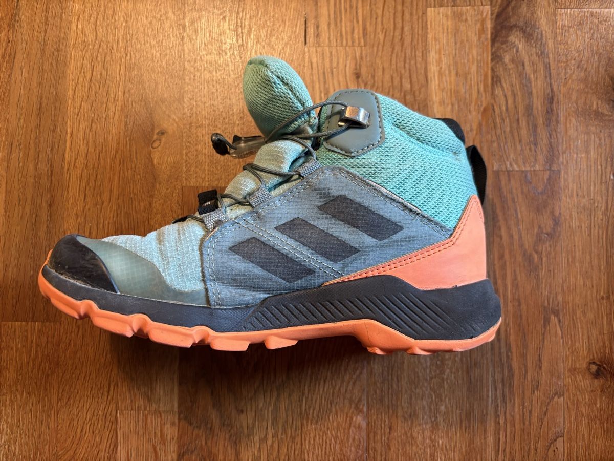 Adidas Scarpe per ragazzi: Wanderschuhe von ADIDAS TERREX Gr. 33 – Usato da Schwerzenbach venduto da frauminze 1