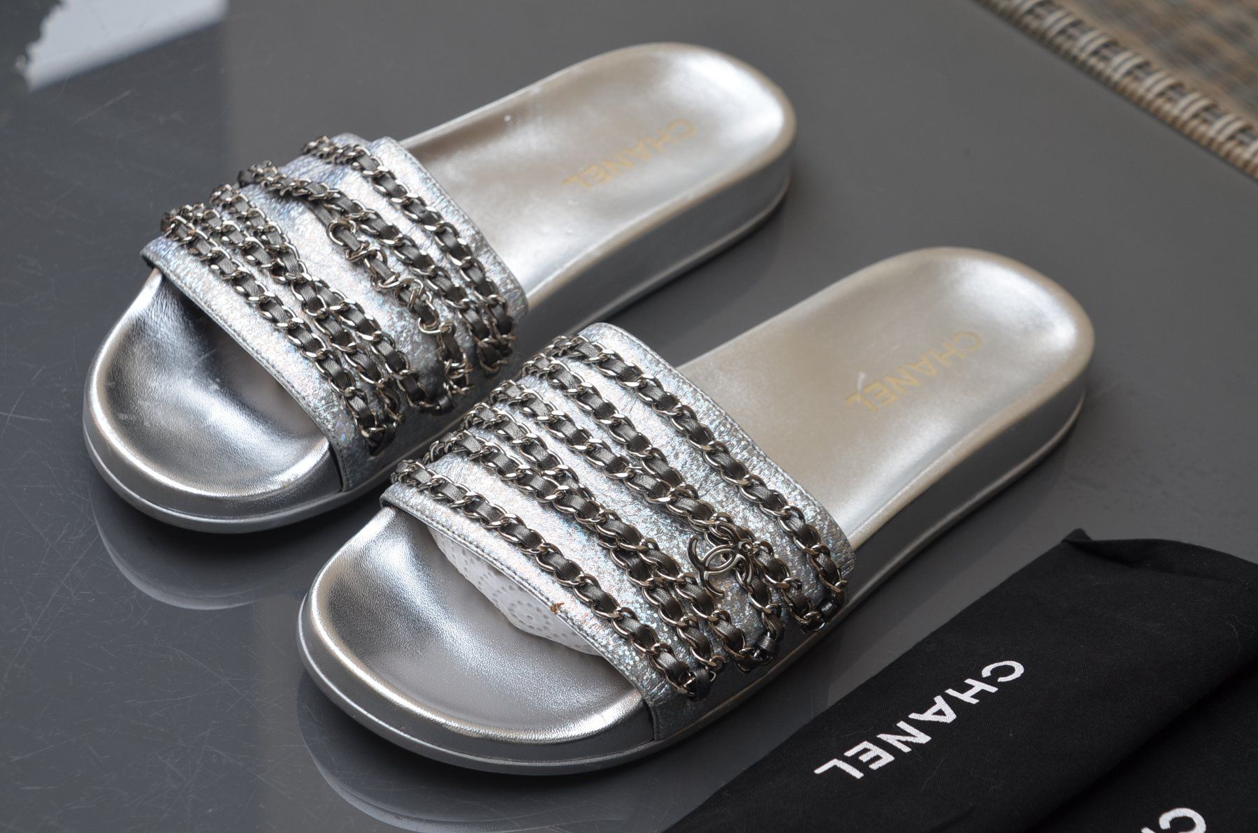 Chanel Damenschuhe: Sandalen Chanel sandales .42 – Gebraucht aus Collonges von Auganien