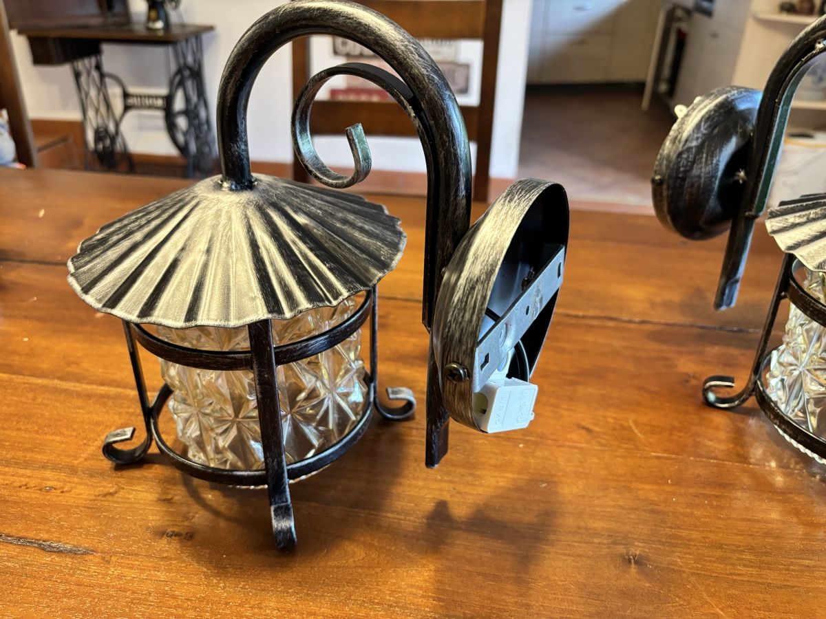 Lampade: Coppia di stupende lampade – Nuovo (secondo la descrizione) da Brè sopra Lugano venduto da Mariano84 1