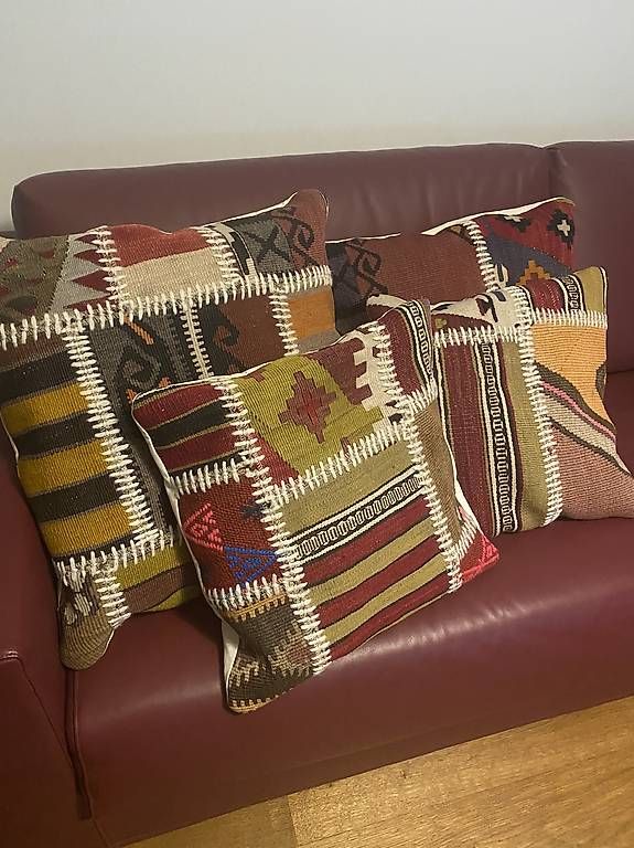 Cuscini: Dekorative Sofa-Kissen – Usato da Gais venduto da MMeier013