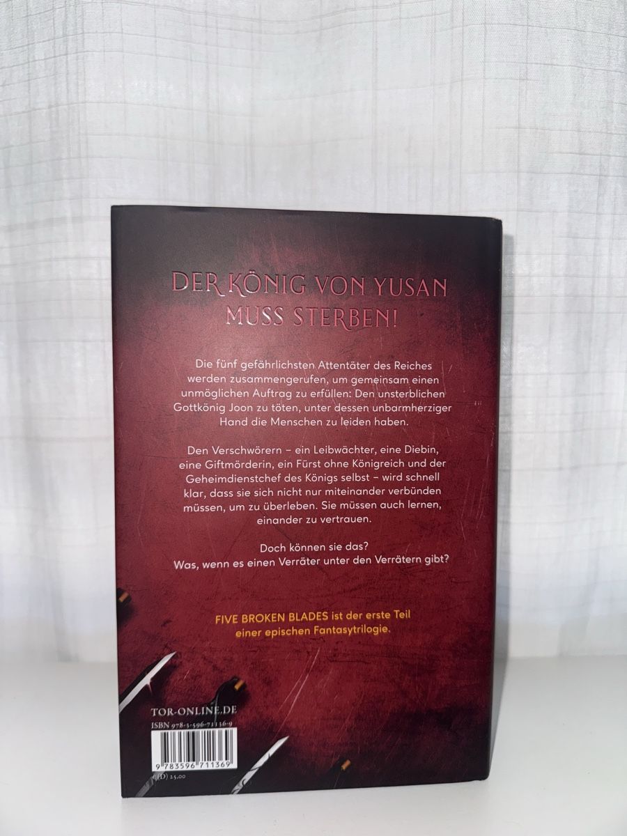 Libri: Five Broken Blades - Mai Corland mit Frabschnitt – Nuovo e nell'imballaggio originale da Giffers venduto da sahla 2