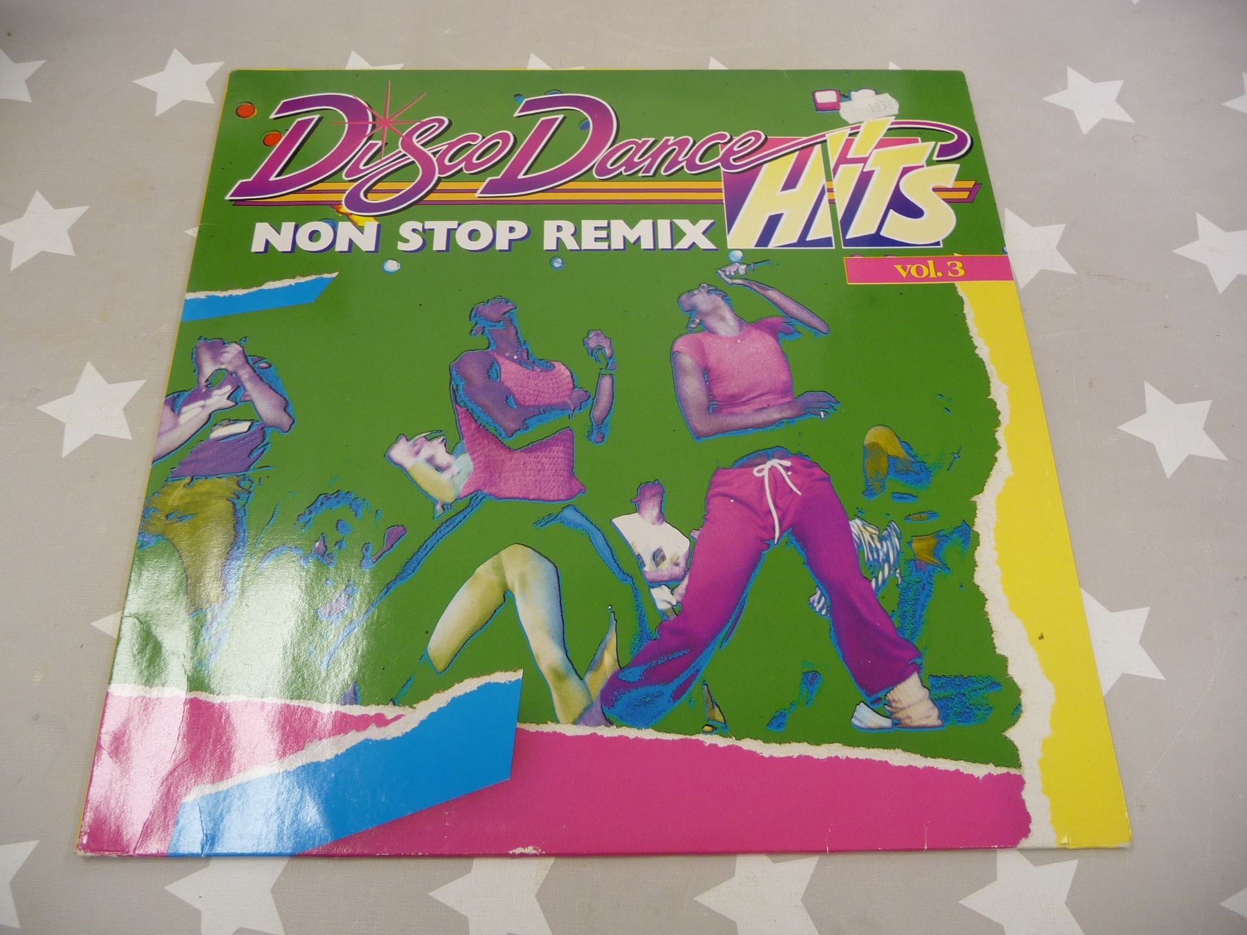 Dischi in vinile: LP: Disco Dance Non Stop Remix Hits Vol. 3 – Usato da Rafz venduto da Powacaddy