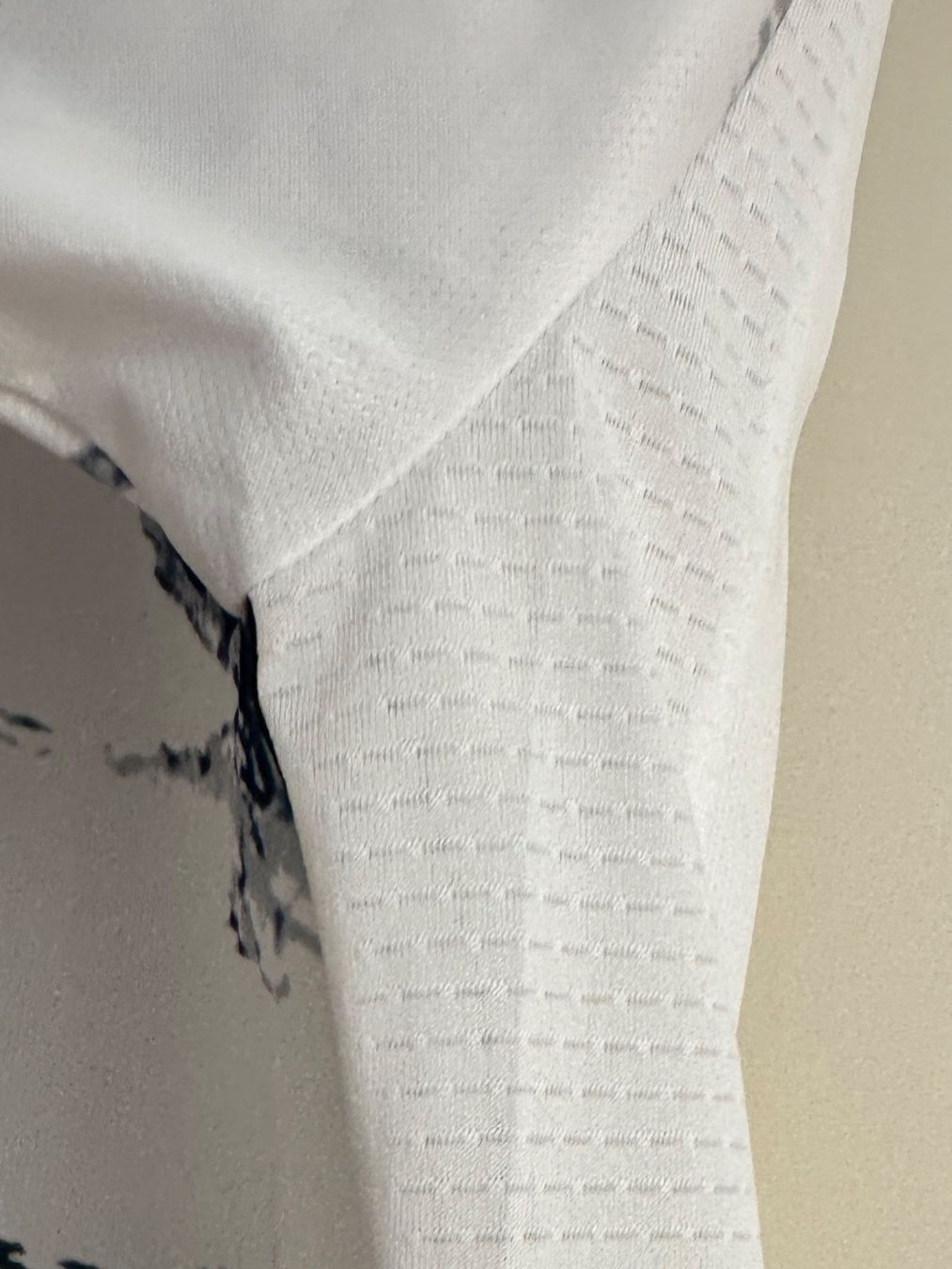 Adidas Canottiere & Pantaloni: ITALIYA trikot G L – Nuovo (secondo la descrizione) da Maienfeld venduto da tobeyl2020 1