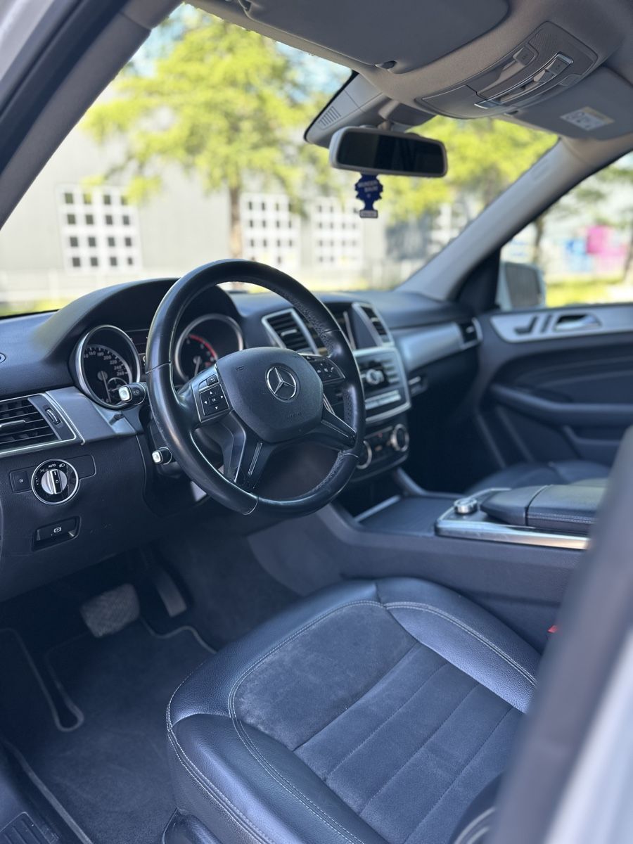Mercedes-Benz Autos: Mercedes ML 350 CDI AMG-Line – Gebraucht aus Sevelen von Leon.i 4