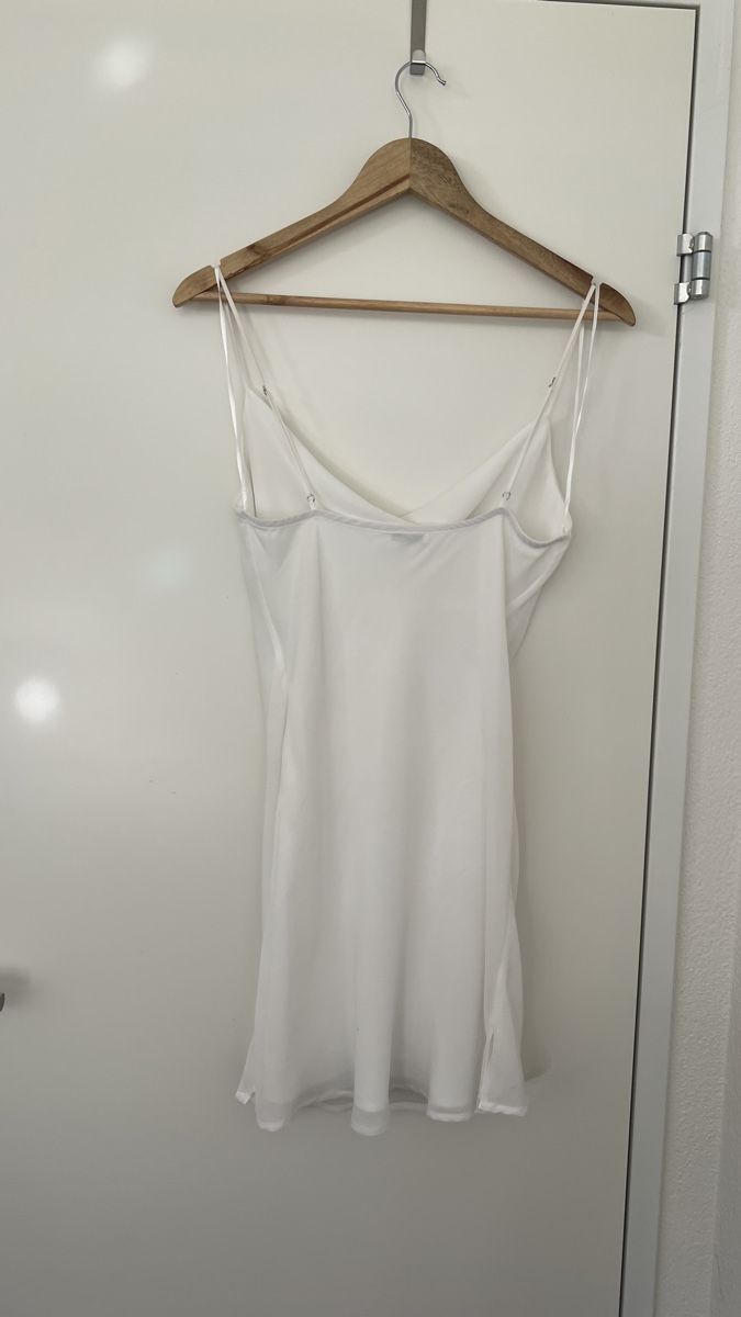 Bershka Kleider: Bershka Kleid weiss – Neu (gemäss Beschreibung) aus Wermatswil von Jara.a.s 1