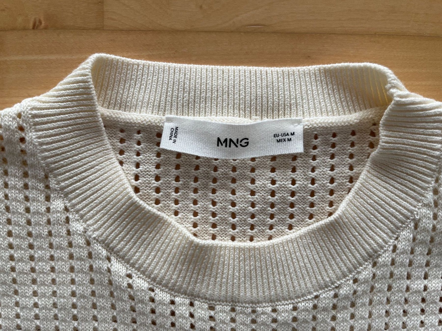 Mango T-shirt: MANGO Strick-Shirt, Grösse M - NEU! – Nuovo (secondo la descrizione) da Wetzikon ZH venduto da jusc710 1