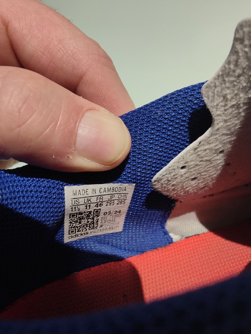 Scarpe da uomo: Adidas Hallenschuh Grösse 46 – Usato da Leibstadt venduto da winterzeit2000 2