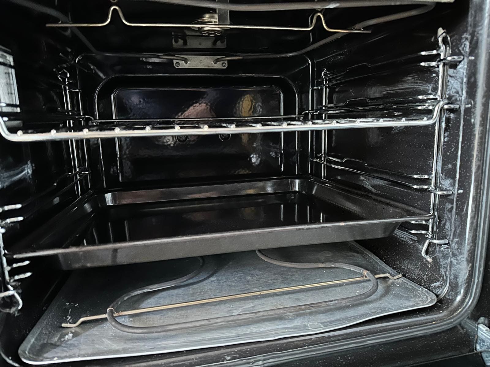 V-Zug Forni: V-ZUG Backofen/2x Gussplatte – Usato da Spreitenbach venduto da Space_X 7