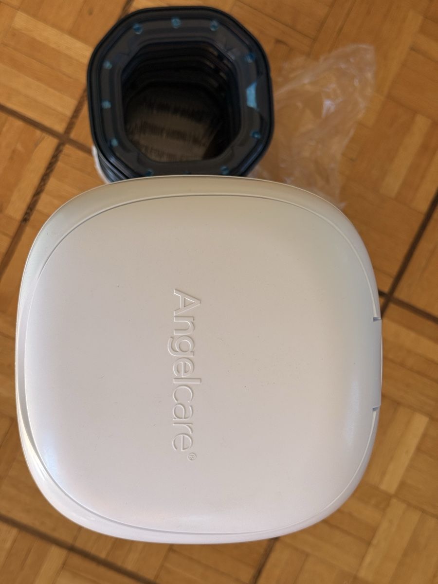Angelcare Poubelles: Angelcare Nappy Bin  + 7 Refills – Neuf (Voir description) à Zürich par webonyx 1
