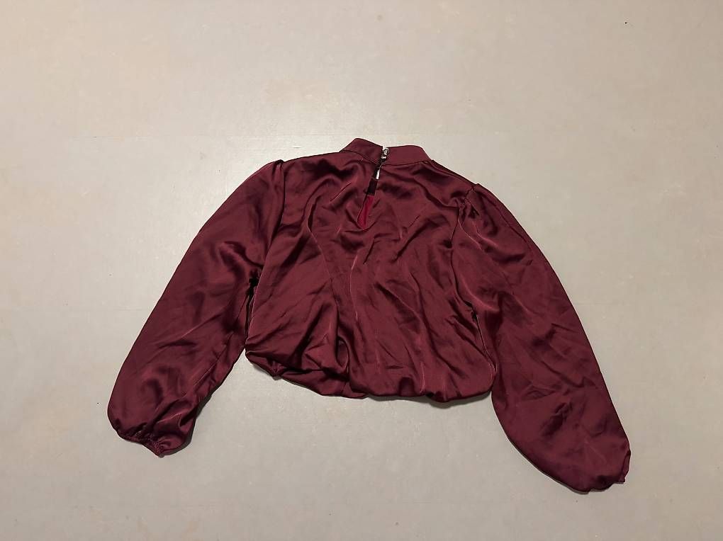 Top: Oberteil cropped S – Nuovo e nell'imballaggio originale da Luzern venduto da fer_68nv 1