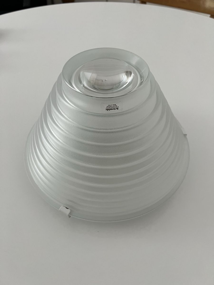 Artemide Kronleuchter & Deckenlampen: Artemide Egina Plafoniera – Defekt aus Zürich von Leuzzeli