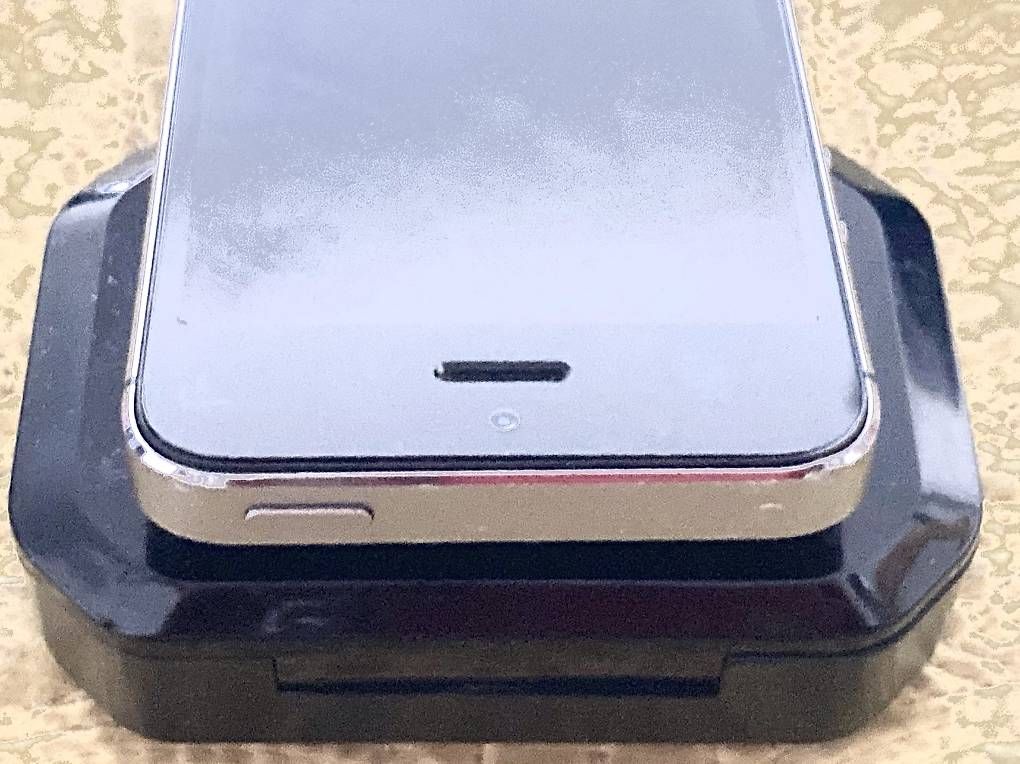 Telefoni cellulari / Smartphones: iPhone 5s 16 GB – Usato da Basel venduto da Ricardo_X 2