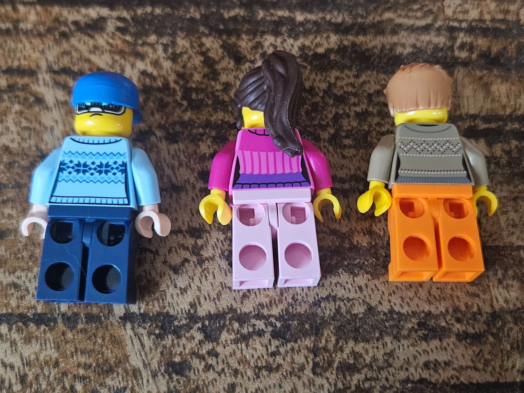 Lego Kit di costruzioni: lego lot de 3 figurines – Usato da Confignon venduto da Ecrofigs 1