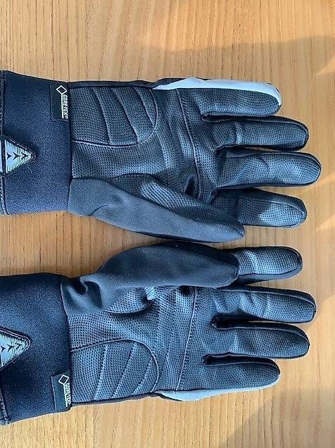Guanti & manicotti: Velo Handschuhe Gore Tex - Gr. 8 – Usato da Hirschthal venduto da fam_zd6m 1