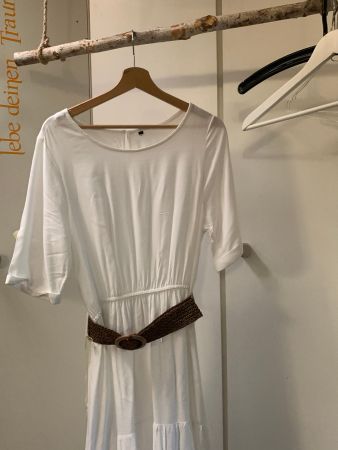 Sommerliches Midikleid, mit Gürtel, weiss L