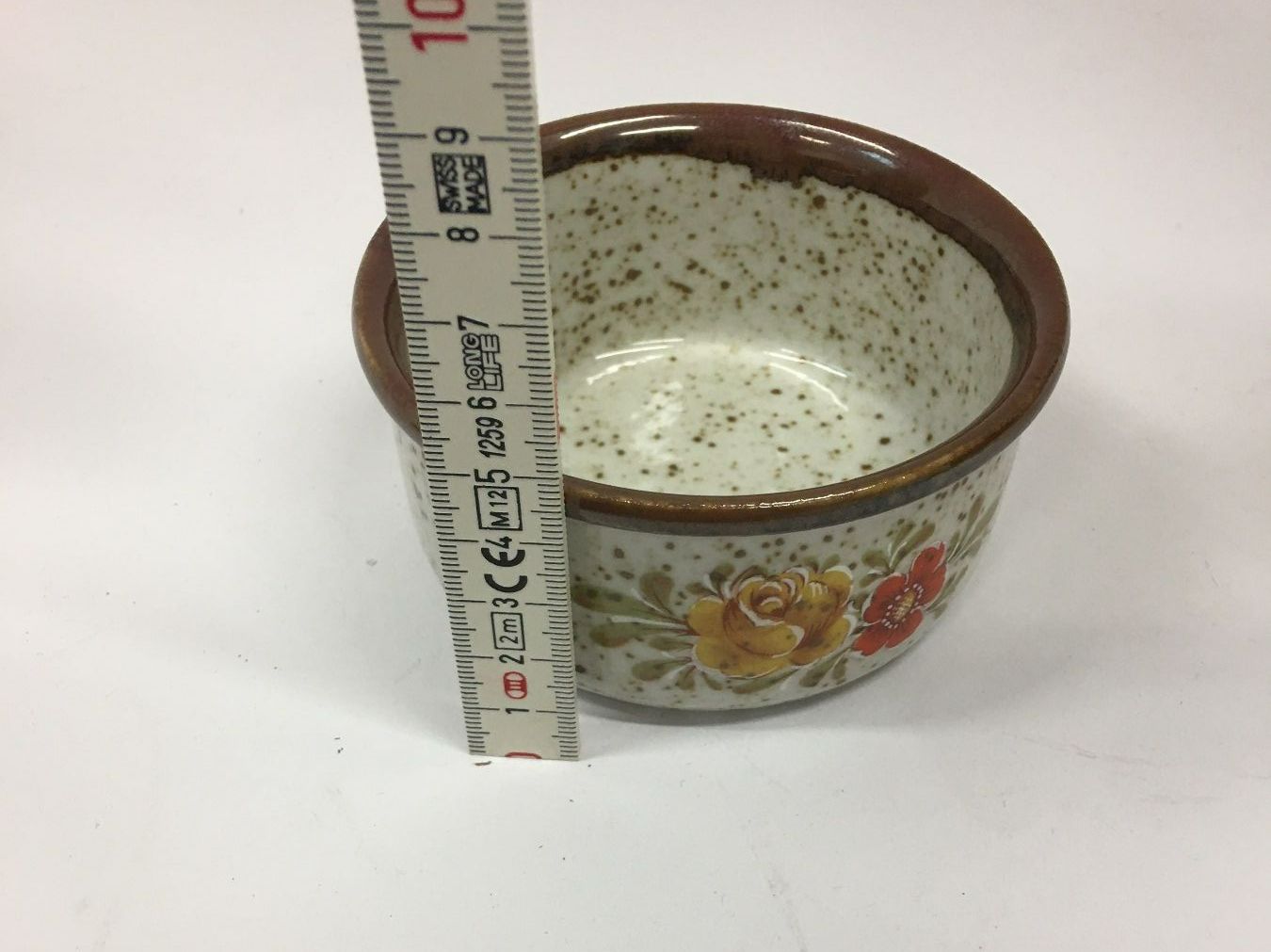 Ciotole: Keramikschale mit Blumenmuster, Vintage, Durchmesser 9cm – Usato da Olten venduto da ELHANDEL 1