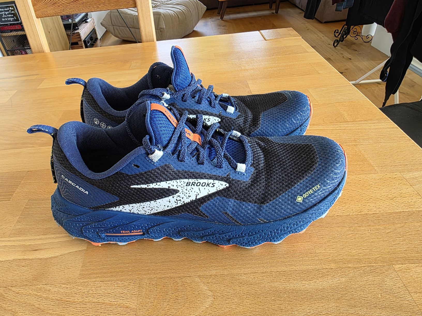 Brooks Chaussures hommes: BROOKS CASCADIA – D'occasion à Orpund par Olee2 1