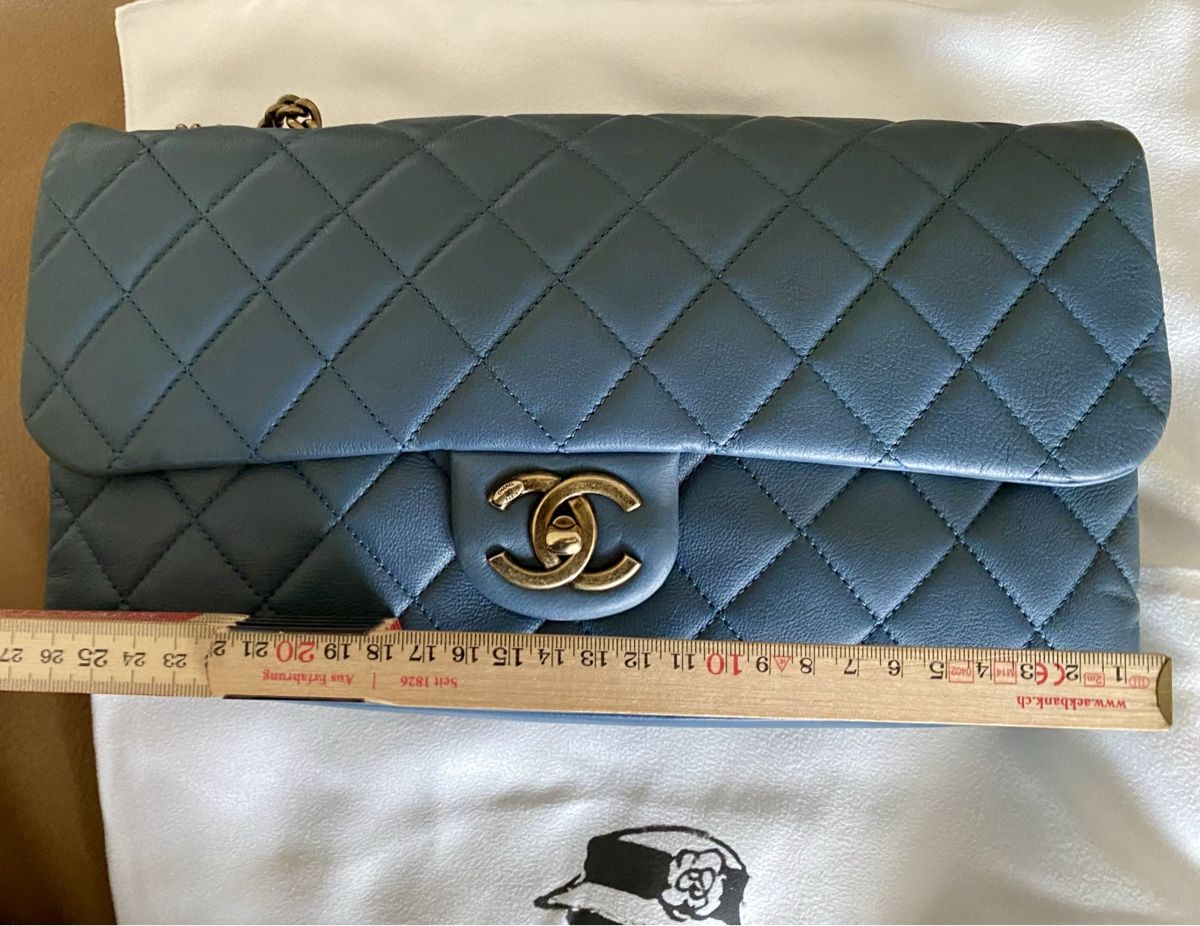 Chanel Taschen für Damen: ORIGINAL CHANEL CROWN BAG CRUISE – Gebraucht aus Belp von Aliya 7