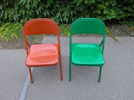 Klappstühle 2 Stück orange grün Metall gebraucht