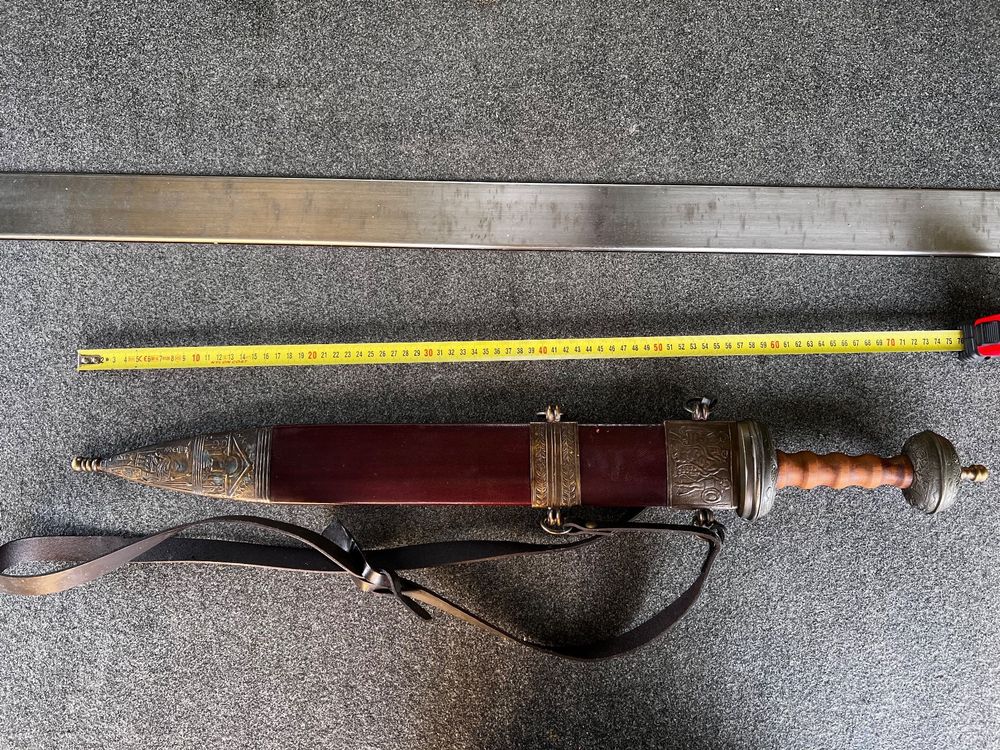 Sparkblade LED Funken-Schwert 80cm - Mit Rauchlicht & Sound Für Cosplay & Halloween