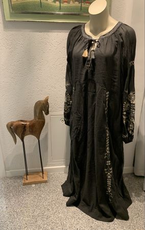 Odd Molly: Maxikleid/BW; Grösse 4, bestickt, wunderschön!