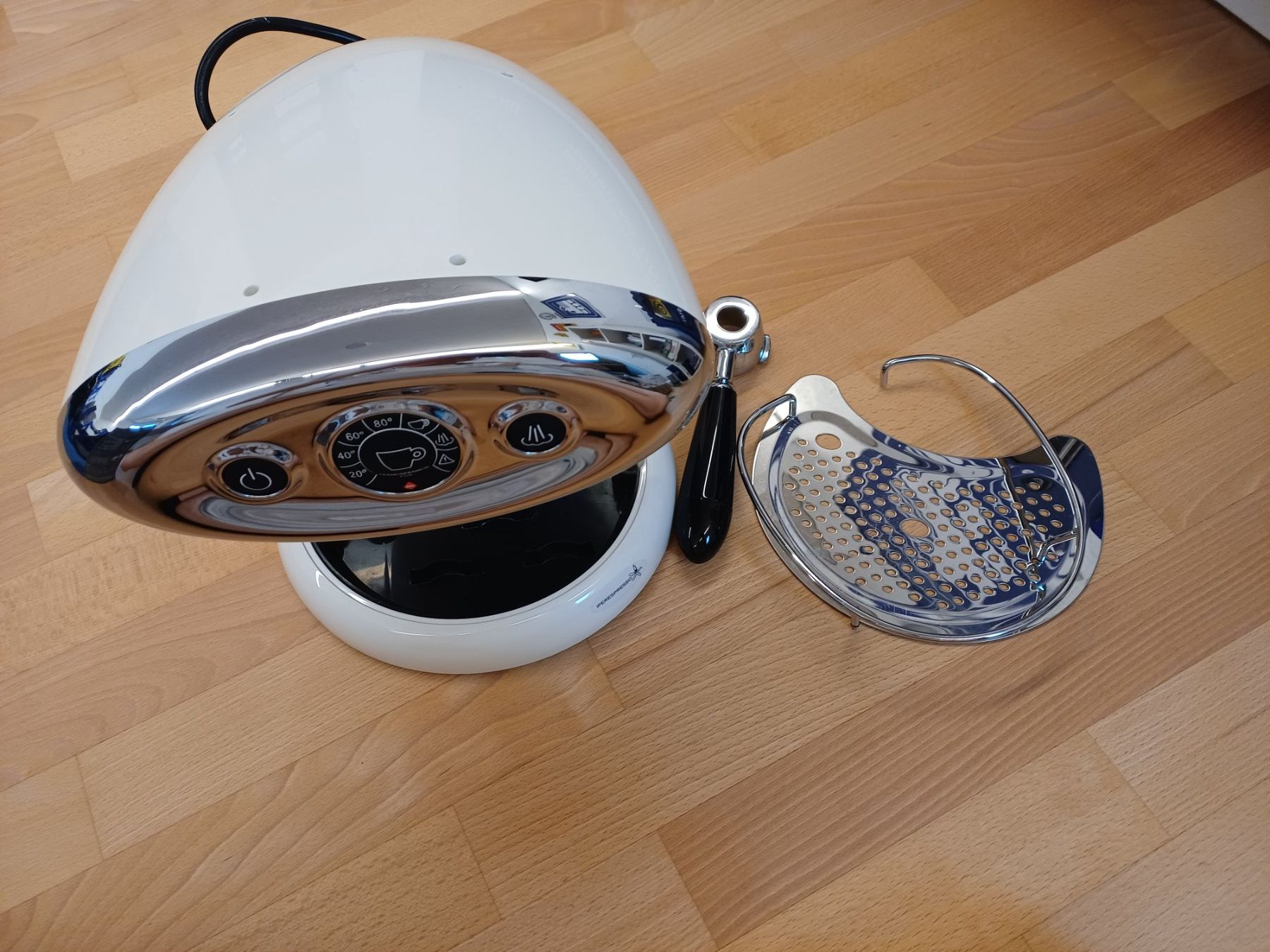 Amici Kaffeemaschinen & Espressomaschinen: Amici Iperespresso Kapsel Kaffeemaschine – Gebraucht aus Oberegg von jan_zq6j 3
