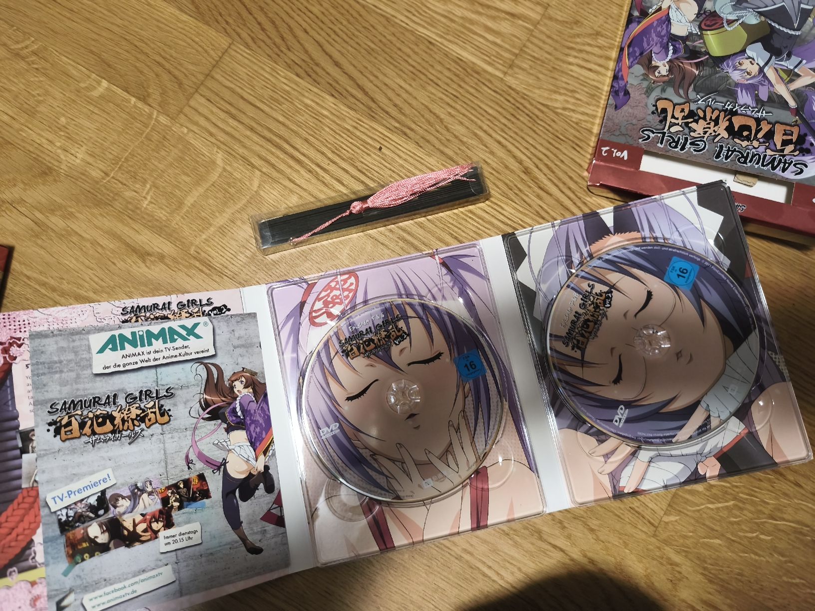 Tutti i DVDs: Samurai Girls - Anime DVD Volume 1-3 – Usato da Näfels venduto da ChocolateMuffin 2