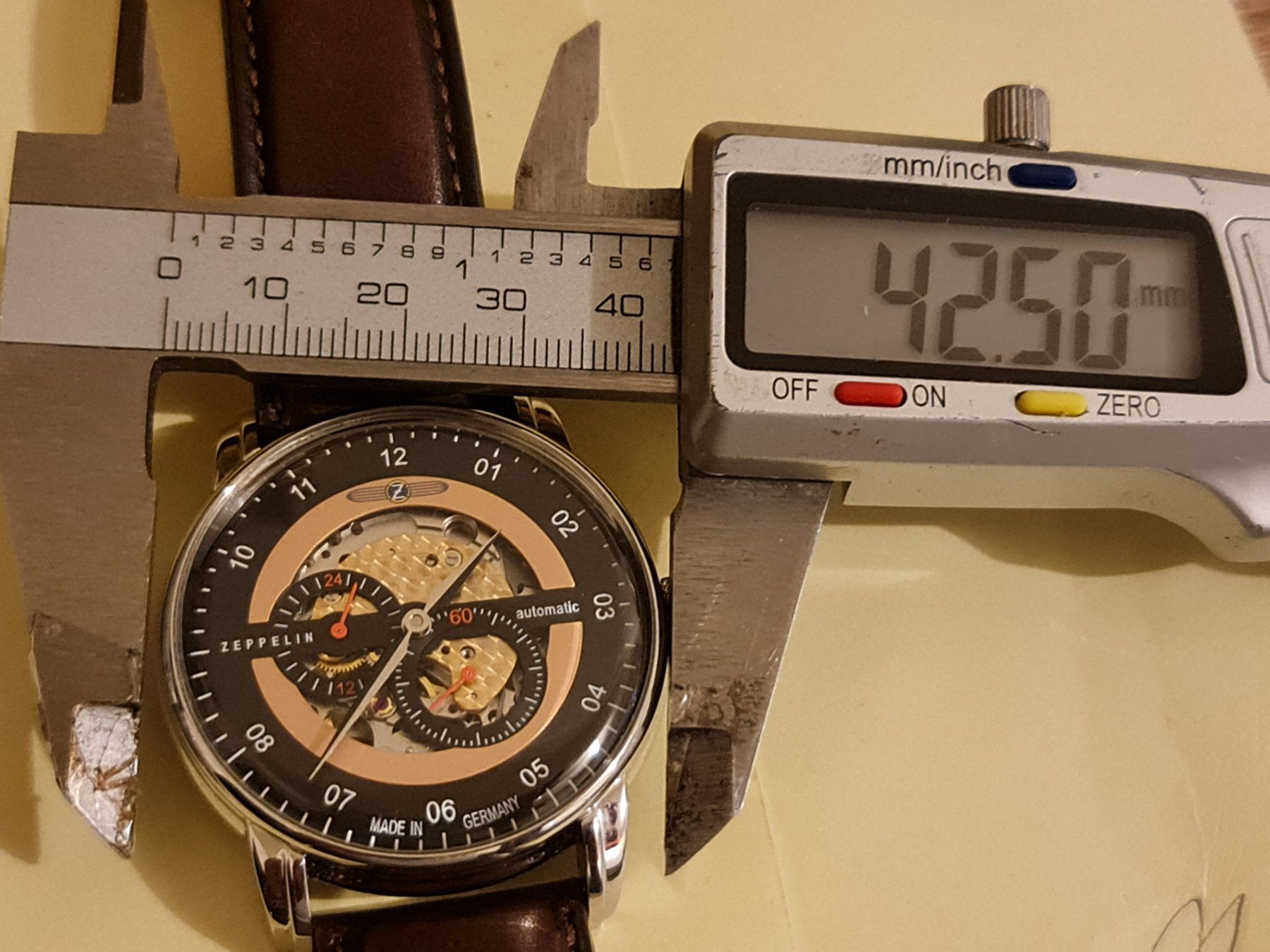 Zeppelin Uhren: ZEPPELIN WATCH AUTOMATIC – Gebraucht aus Grand-Lancy von  3