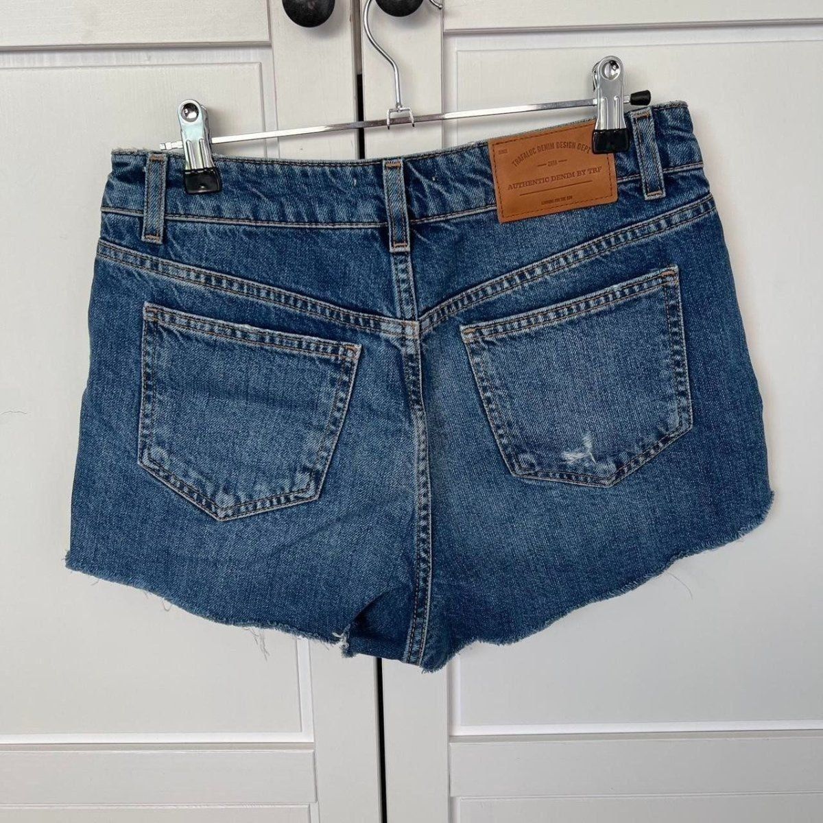 Zara Jeans: Zara Jeans Shorts, Size 38 – Gebraucht aus Muri b. Bern von SigridW 1